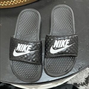 Nike Black and White Kids Slides